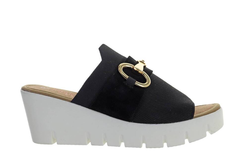 NEW BERNIE MEV women's venti buckle sandal in black/cream